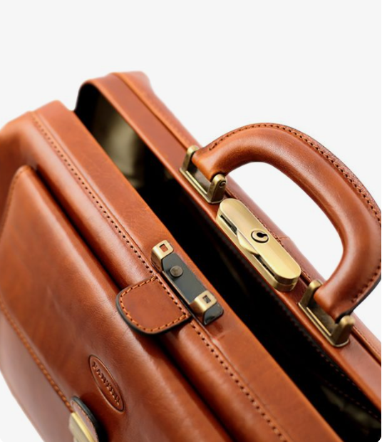Borsa medico in pelle color miele Malpighi by Fantini